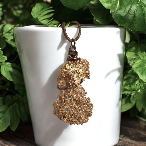 5 For $25💫Bronzed Metallic Nautical Sea Shell Necklace Pendant - Picture 3 of 3